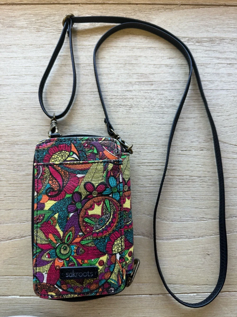 EUC Sakroots Boho Floral Crossbody Bag